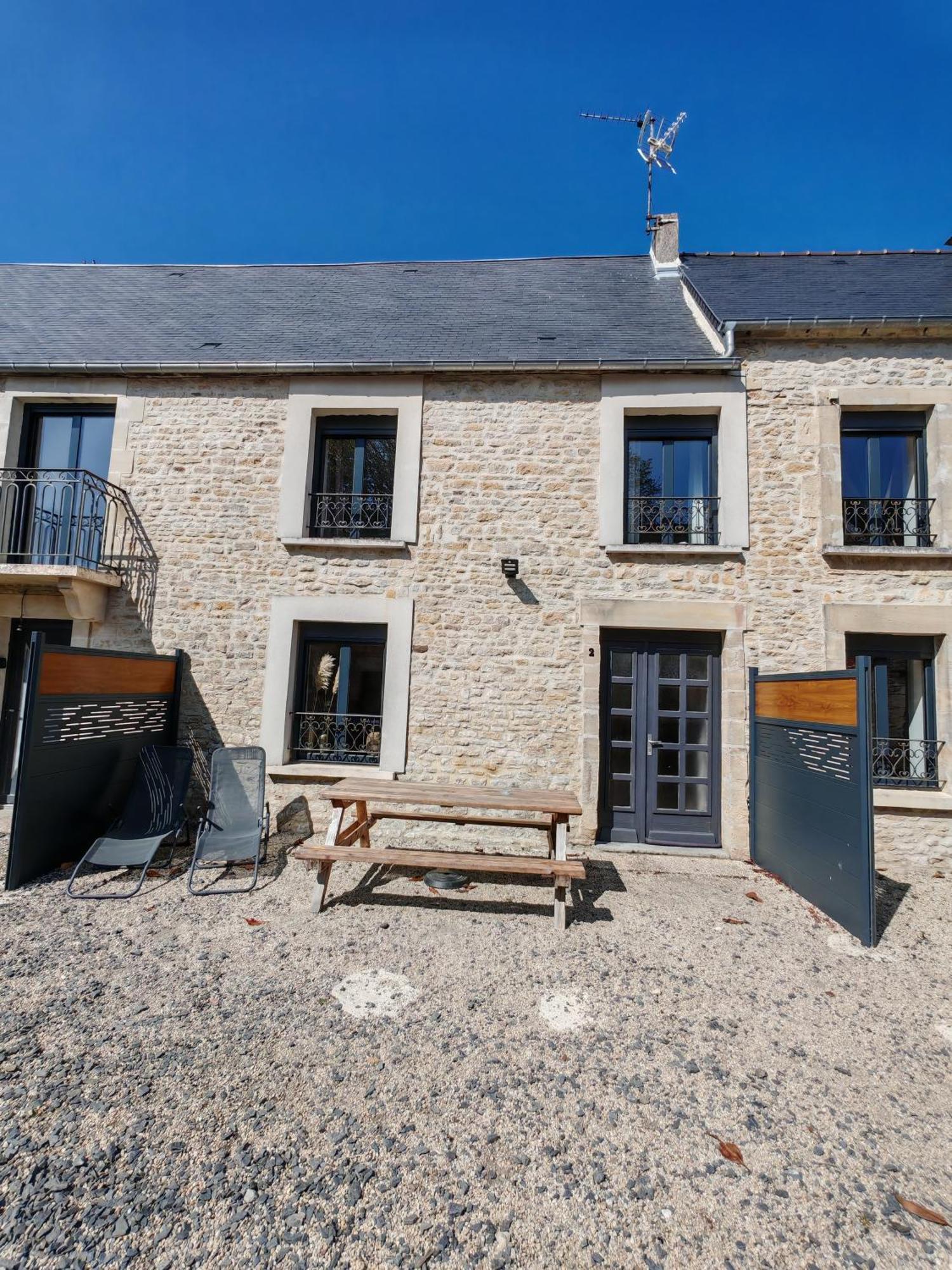 Le Domaine De La Gentilhommiere Situee Entre Bayeux Et Arromanches Les Bains Manvieux Buitenkant foto